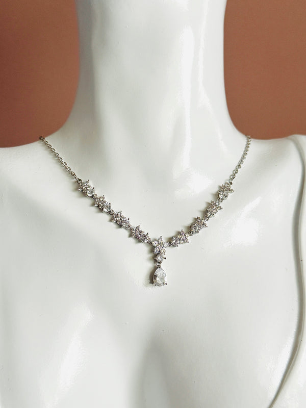 KAMA - Flower Shaped With Dainty Drop CZ Necklace In Silver