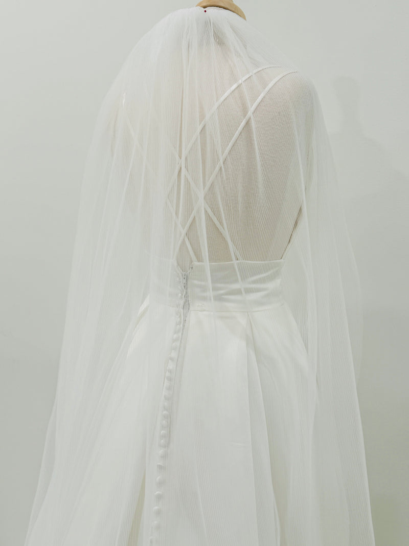 CHRISTINA - 60" Waltz Wavy Veil