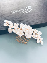 JASMINA- WHITE FLOWER CLAY HAIR COMB